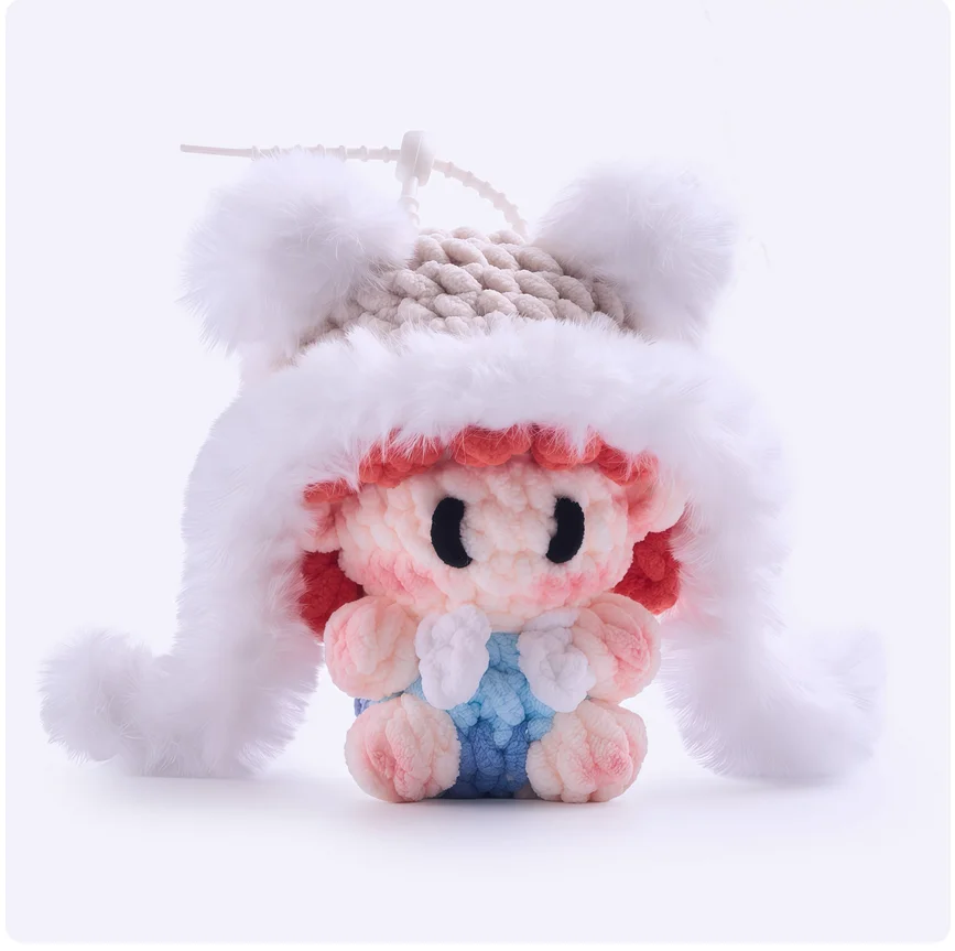 Celebrity merchandise: Gummy candies, handmade crocheted dolls, keychains, concert support items, bag charms.