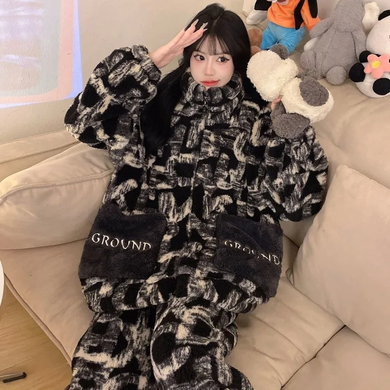 

Coral Fleece Zipper Pajamas Women Thickened and Fleece Spring Winter New Style High-end Look Can Be Worn Outside Home Wear Set