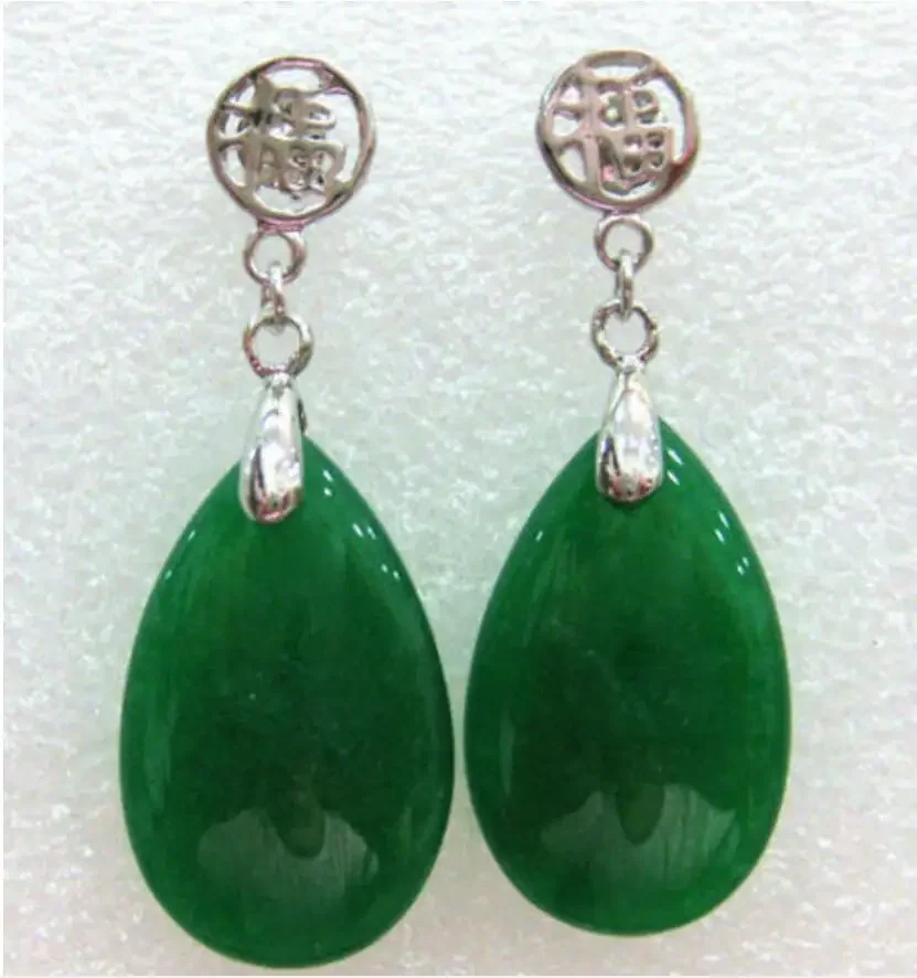 

lady's green./ light green stone red stone tear drop bless happiness earrings