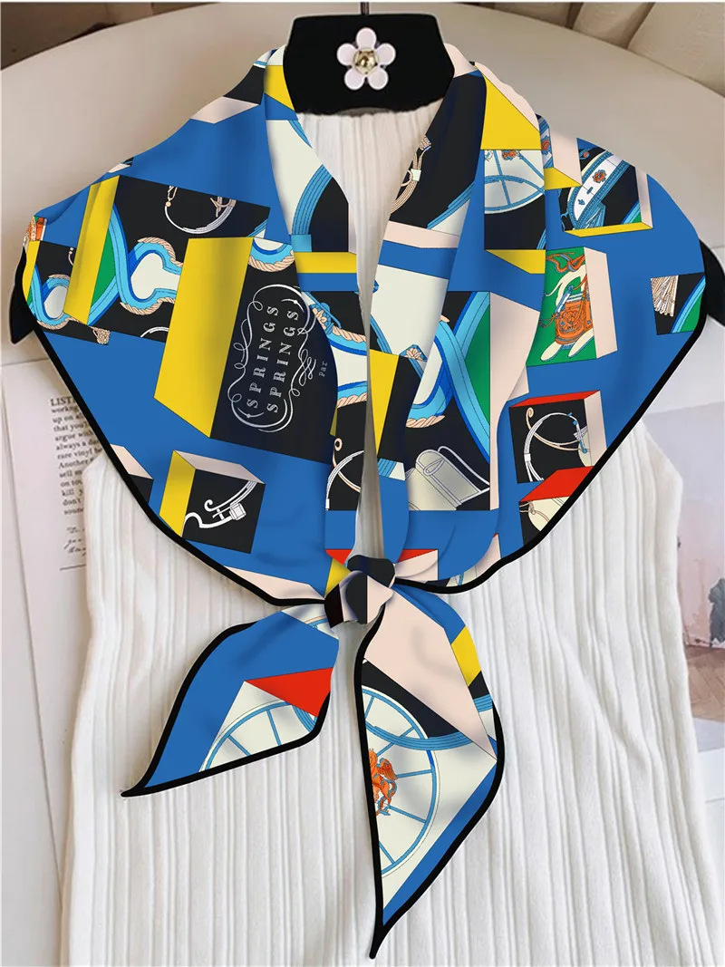 رقيقة صديرية دائرية وشاح حريري المرأة هندسية مثلث الأوشحة رئيس Echarpes الحرير Foulards يلتف شالات الشاطئ باندانا سيدة الحجاب