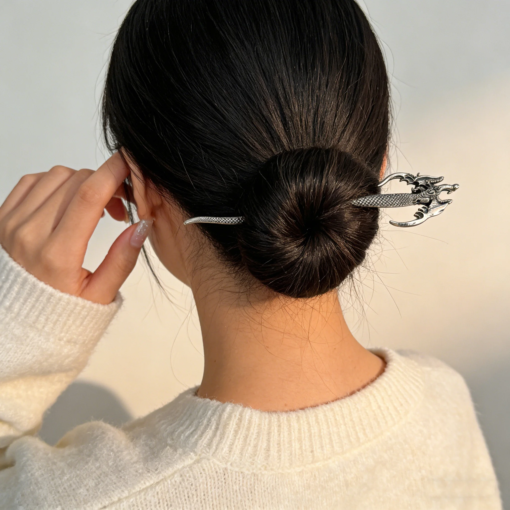 Creatieve Retro Gepersonaliseerde Unieke Kleine Draak Mode Niche Legering Haarspeld Vlinder Comic Tentoonstelling Cos Kleding Accessoires