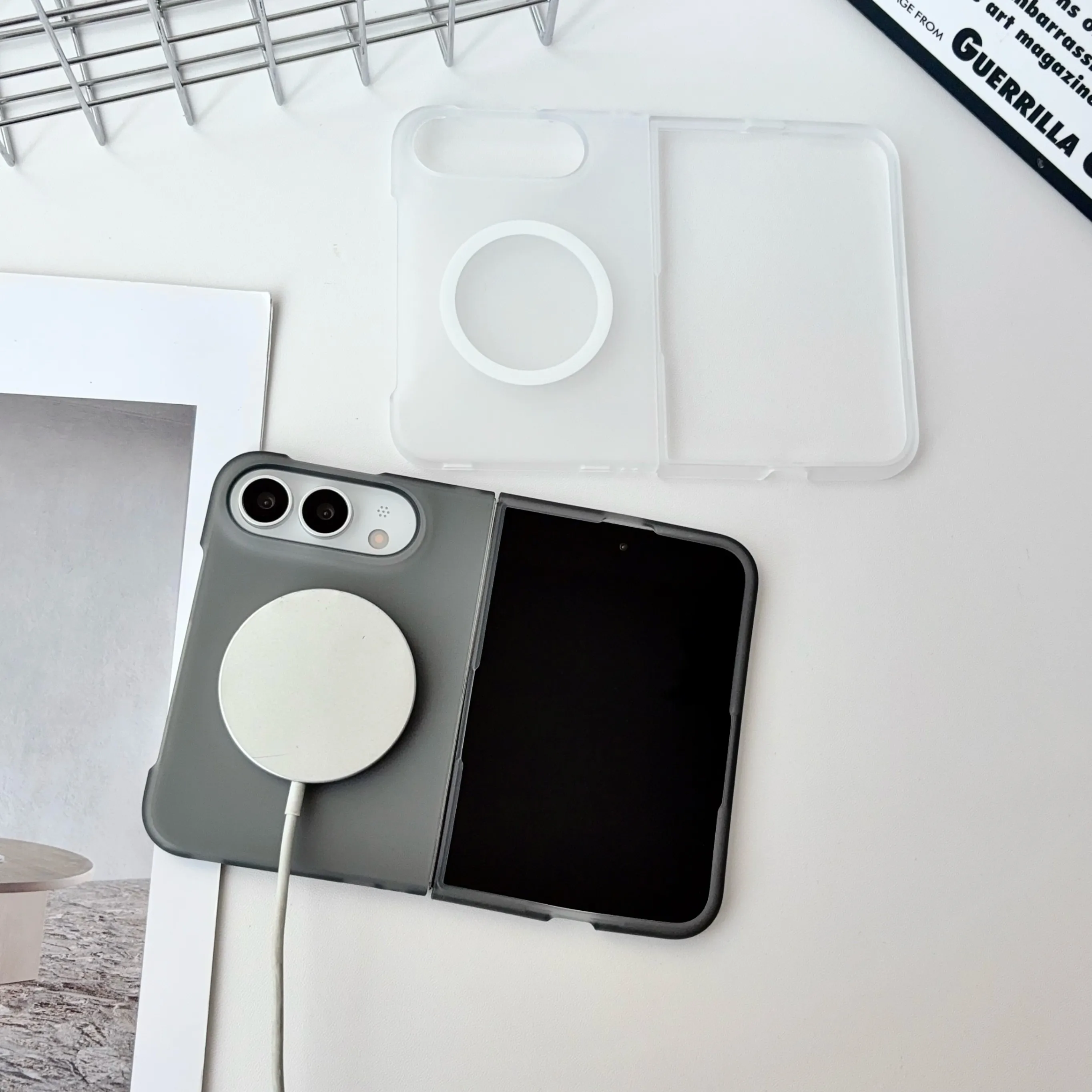 Custodia per iPhone Ultra Fold - Matte Hard Pc Back Case recensione e prezzo
