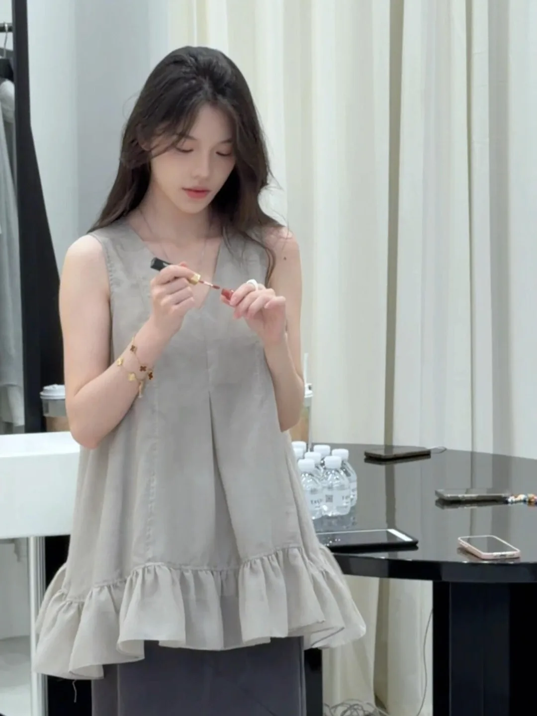 

Серая женская майка с V-образным вырезом без рукавов из хлопка и льна, свободного кроя, летняя, новый корейский стиль, дышащая, стройнящая, модная