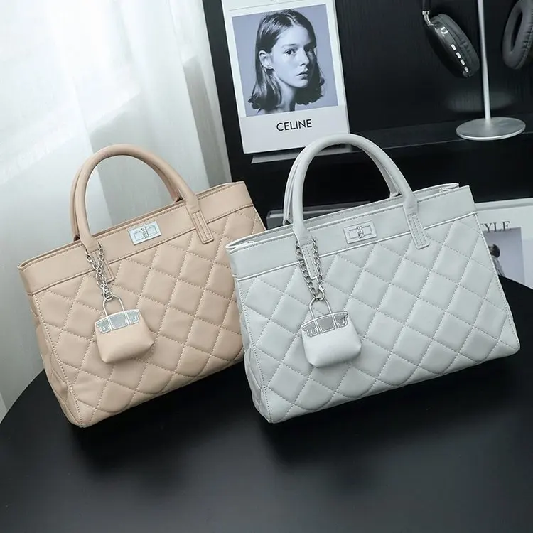 

Luxe Tote Bag for Women - Spacious Vintage Shoulder Bag, Elegant Casual Handbag with Detachable Strap, Premium Leather Shopper