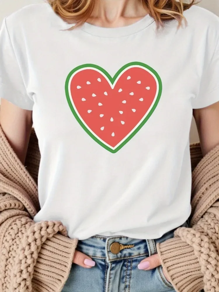 Camiseta de manga corta informal de verano para mujer con estampado de corazón de sandía roja brillante Top transpirable con