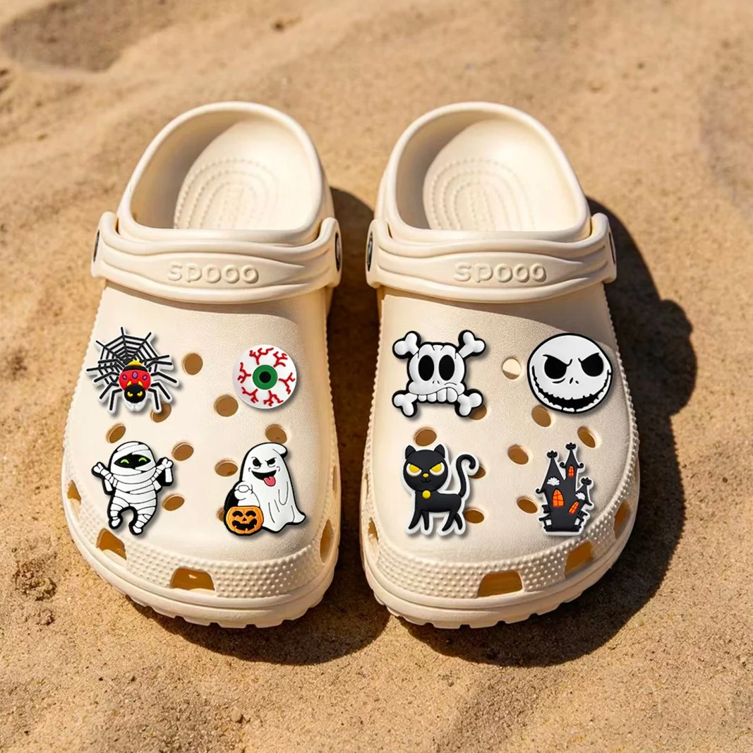 Spooky Halloween Shoe Charms PVC Shoe Decorations Ghost Skeleton Black Cat Pattern DIY Clog Charms for Shoes Holiday Party