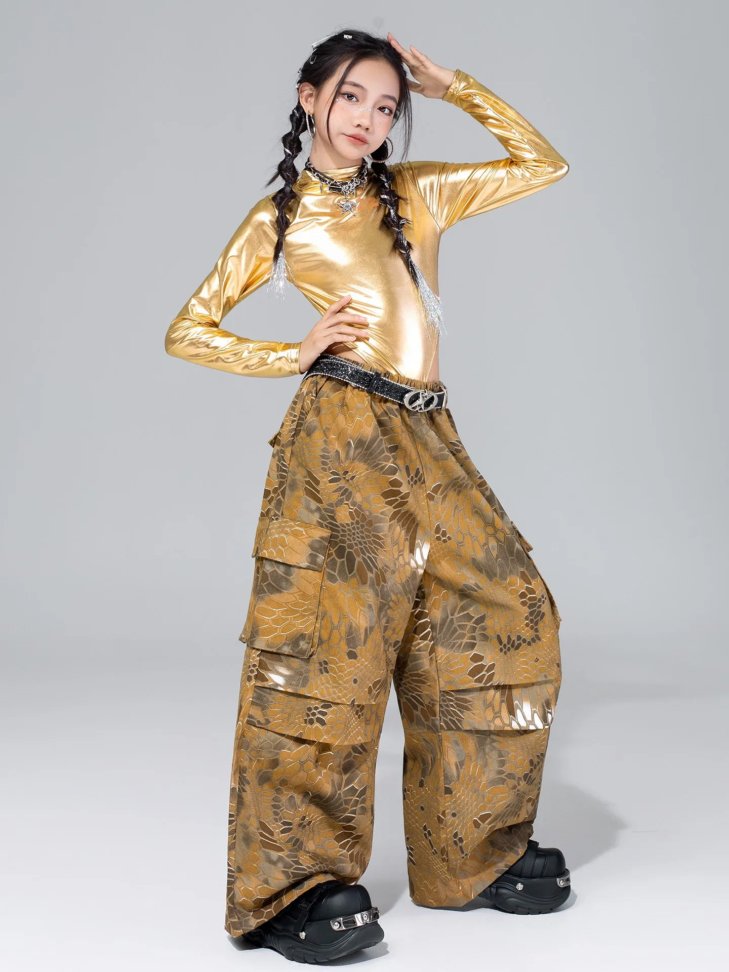 Kpop Ragazze Costumi di danza jazz Top dorati Pantaloni cargo Maniche lunghe Tuta da prestazione Hip Hop Abbigliamento da competizione Bambini BL17717