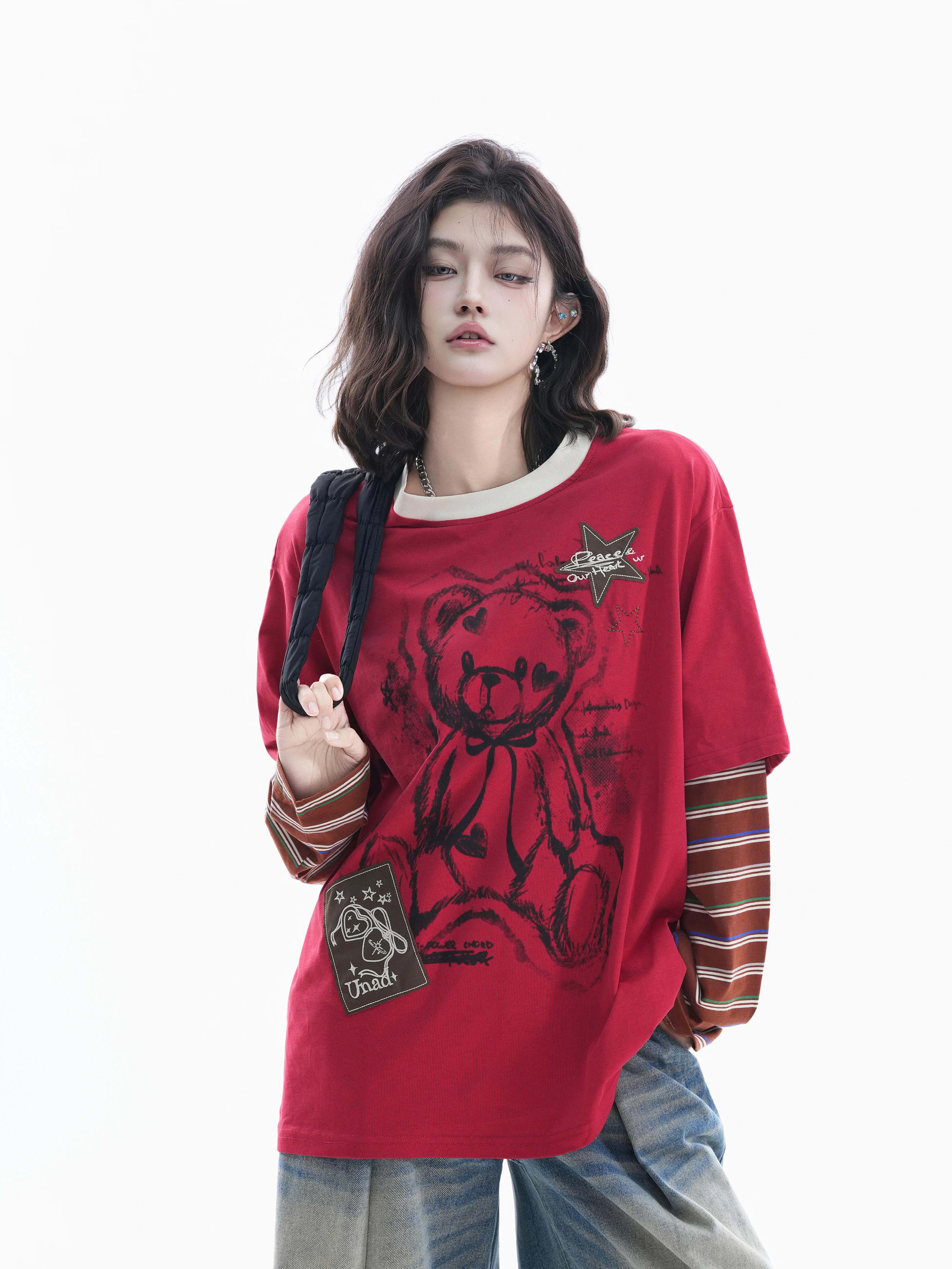 

American Style Bear Print Long Sleeve T-Shirt Women's Vintage Striped Sleeve Fake Two-Piece Couple's Top Casual Loose Fit Cot...