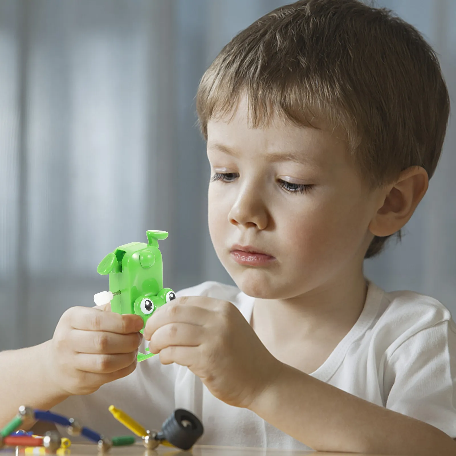 

4Pcs Plastic Frog Clockwork Durable Wind Up Playthings for Kids Party Gifts Festival Wind Up Toys Children Toy