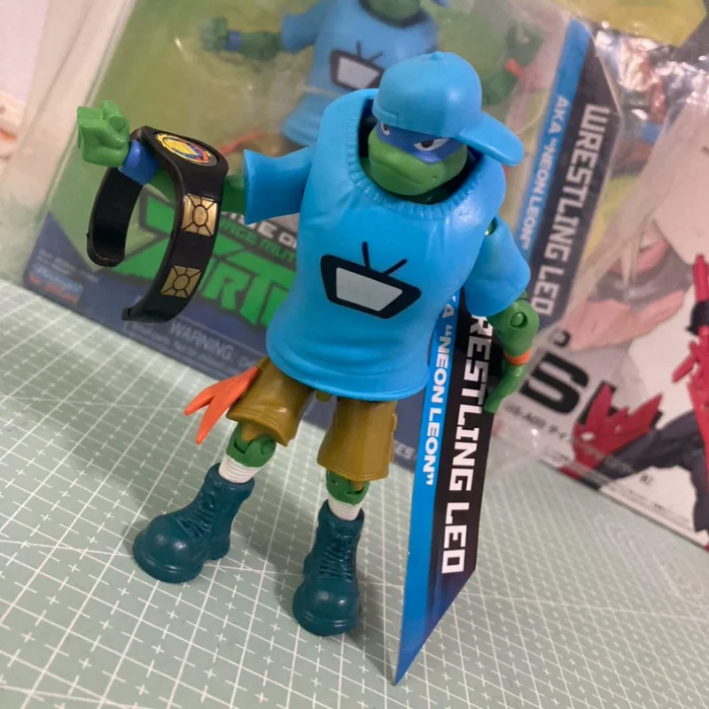 

Original Teenage Mutant Turtles Leonardo Action Figure 2018 AKA Neonleon Wrestling Leo Version Collection Model Toy