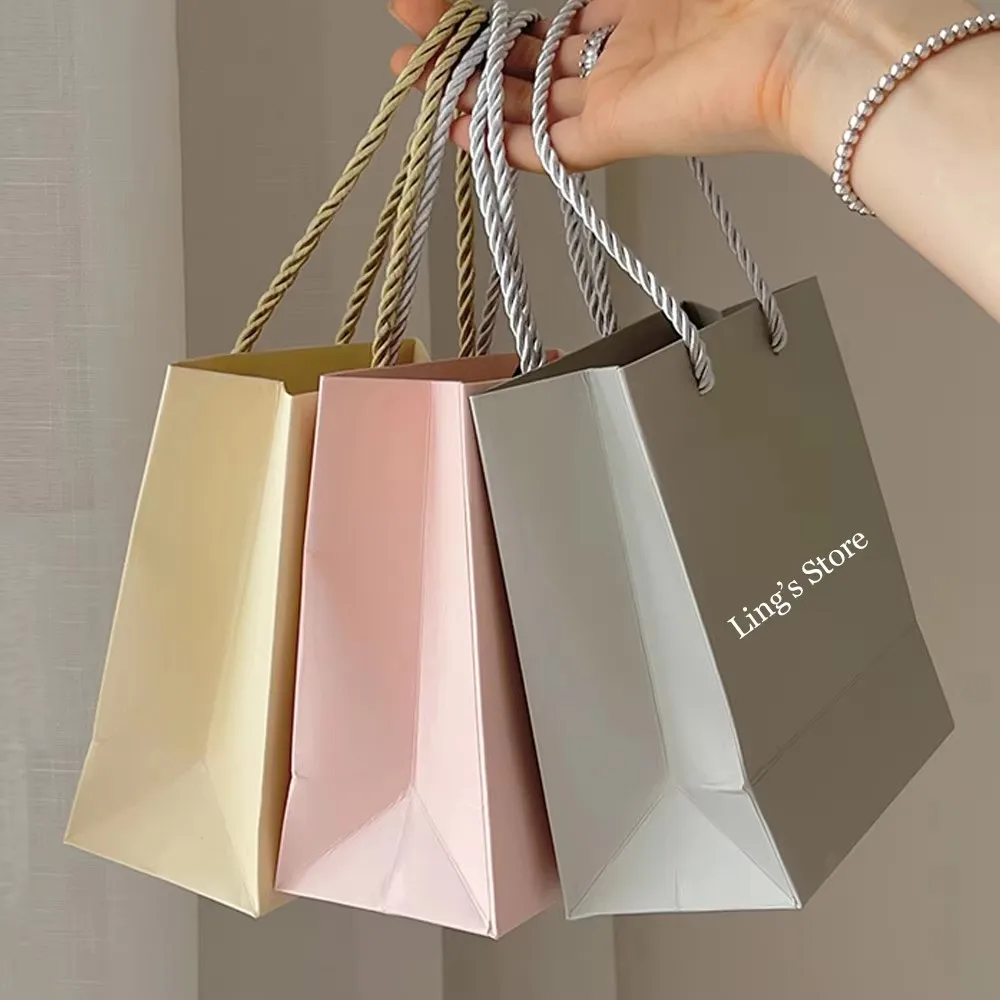 Sacs à poignée en papier pour bijoux, 24 pièces, 14x15x7cm, Logo personnalisé, blanc, gris, rose, cadeaux de mariage, emballage de rangement, pochette personnalisée