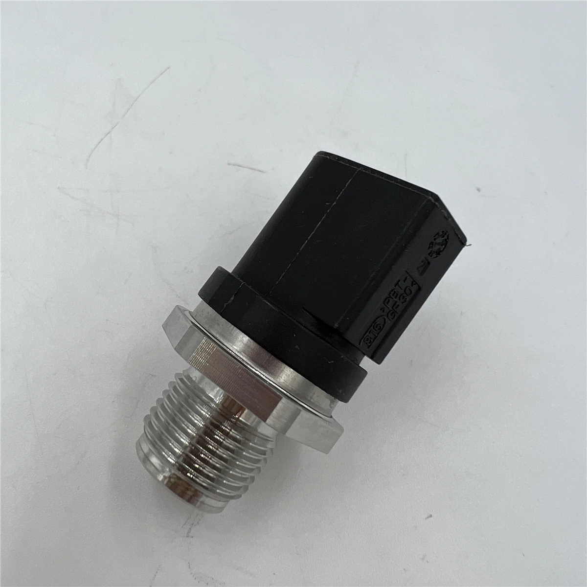 Fuel Rail Pressure Sensor OEM 0281002942 For Dodgee Ram 1500 Sprinter 2500 Mercedess Accelo C-Class W202 W210 Vito Actros W163