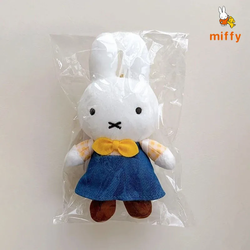 พวงกุญแจตุ๊กตากระต่ายมิฟฟี่น่ารัก กระโปรงยีนส์ ของเล่นตุ๊กตาการ์ตูน ตุ๊กตาโดปามีน ของขวัญเครื่องประดับอนิเมะ