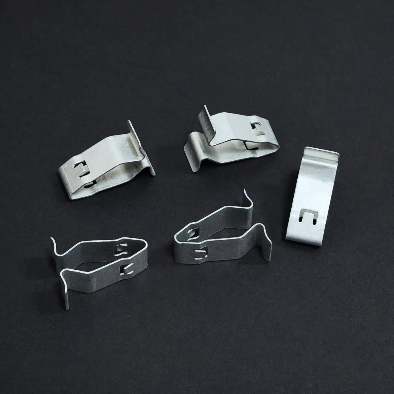 5pcs สําหรับ Audi A6L A4L Q5 Q7 A8L A5 A3 Q3 ที่นั่งยาม Fixing คลิปเหล็กที่นั่งกลับคลิป