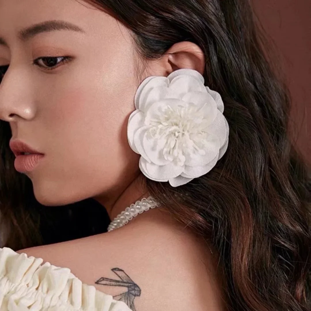 

DUTRIEUX Elegant Big Flower Petal Ear Studs Earrings New Trendy Retro Niche Design Ear Decor Gentle Style Earring Jewelry Gifts