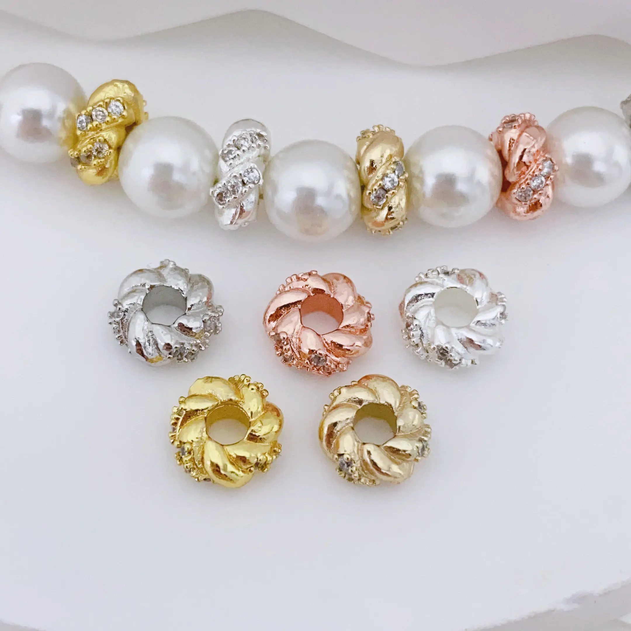 

3 Pieces of Copper Gold-plated Zircon Large Hole Spiral Wreath Spacer Beads Diy Beaded Bracelet Necklace Jewelry Accessories