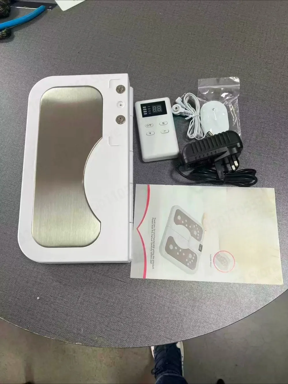 MC-01 Foot massager low frequency pulse foot therapy home meridian dredging electric acupuncture device