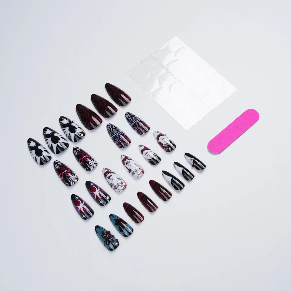 24 piezas de uñas postizas estilo anime manga, negras y rojas góticas, forma ovalada, con cristales 3D, araña y flor, estilo y2k, almendra, para mujeres 2