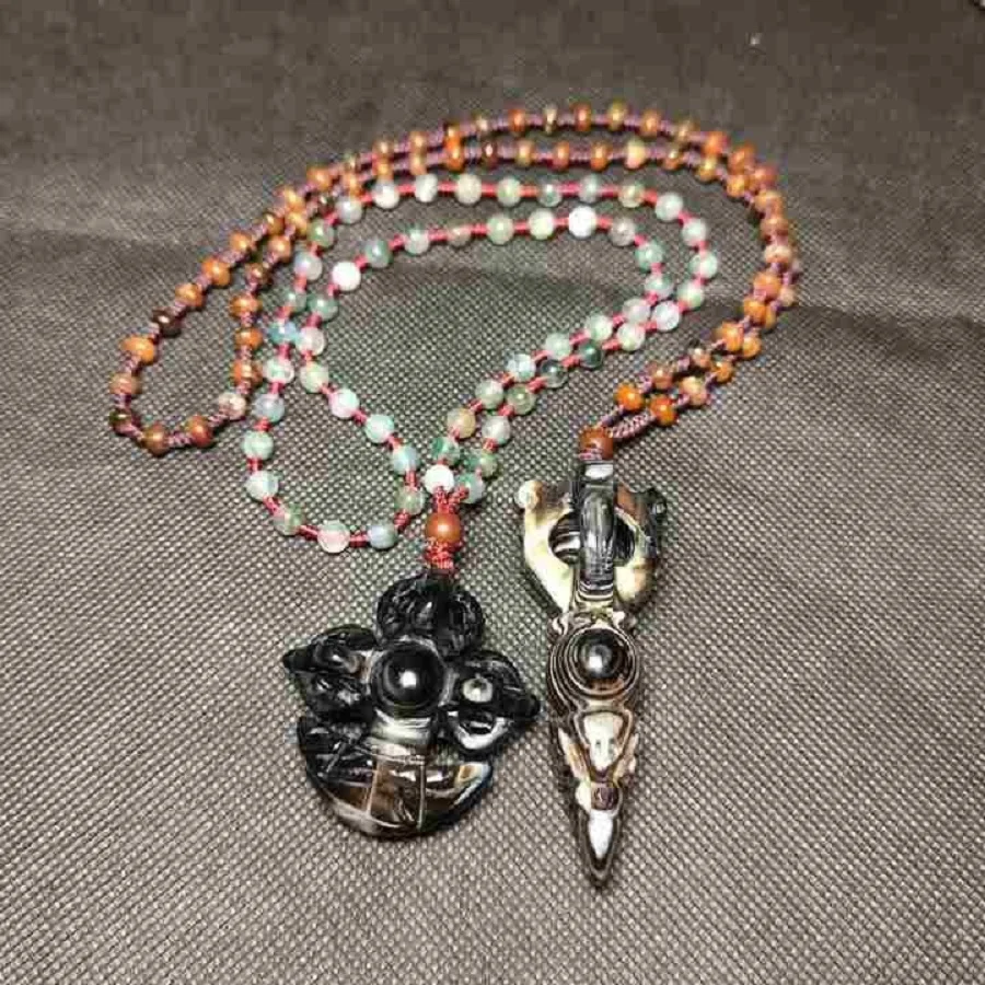 Tibetan ethnic style natural agate artifact talisman, celestial eye stone, celestial bead talisman Dzi, necklace, pendant