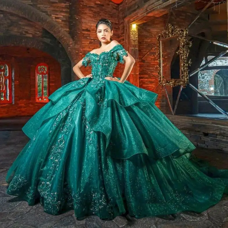 

Emerald Green Shiny Quinceanera Dresses Sweetheart Ball Gown Off The Shoulder Applique Lace Crystals Tull Sweet 16 Dress Vestido