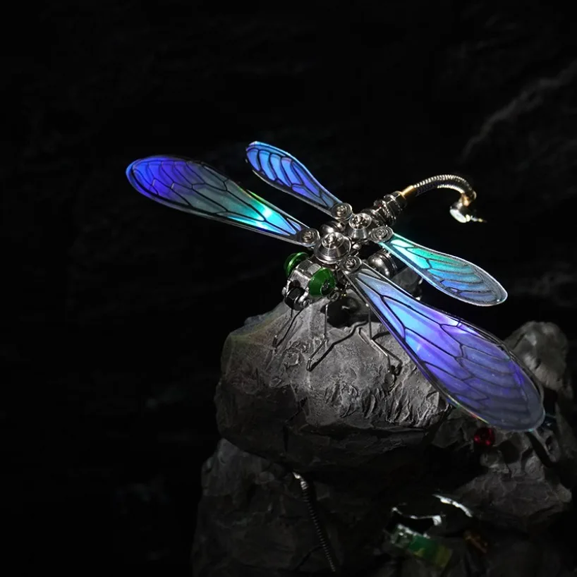 Dragonfly metal assembly model building block tide play birthday gift figure, assemble by yourself