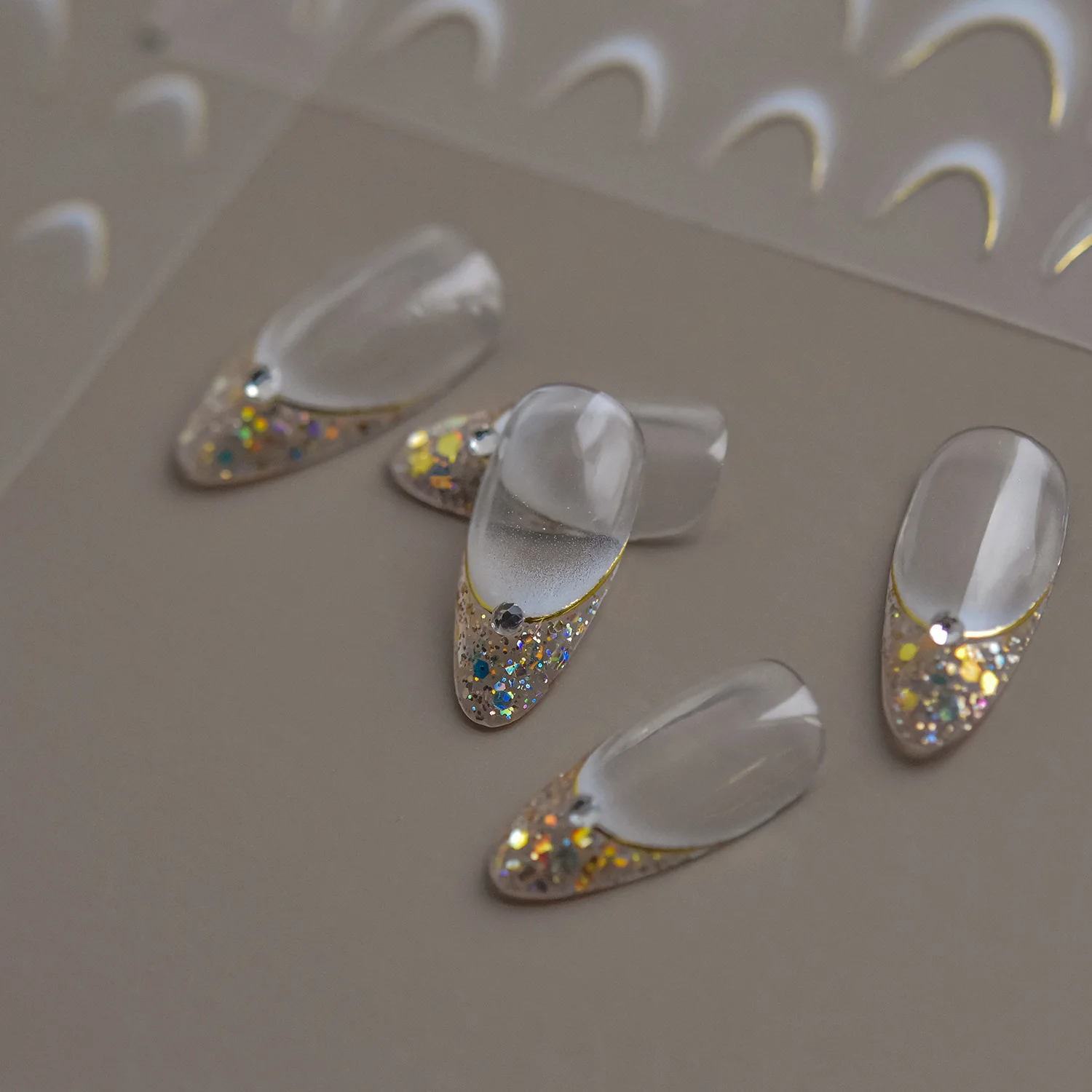 Autocollants pour ongles ligne française dégradé 3D, 1 pièce, croissant d'or sourire, ligne classique, autocollants auto-adhésifs pour Nail Art, décoration DIY