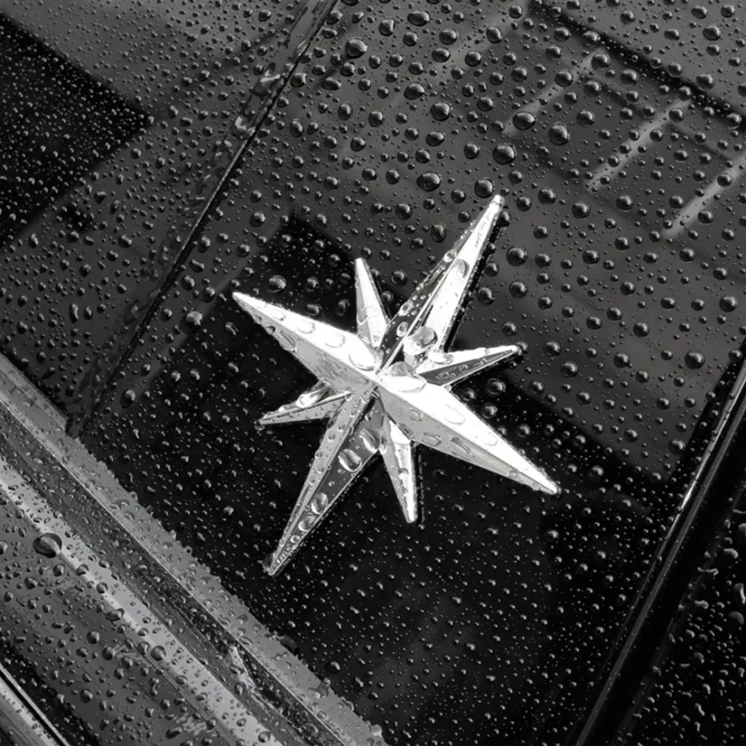 

1Pcs 3D Metal Car Decoration Metal Guide Star Adhesive Car Badge Emblem Sticker for Universal Cars Moto Bike Car Styling