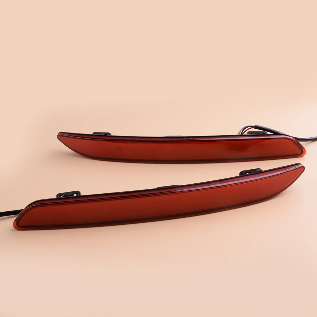 

1 Pair Red LED Rear Bumper Reflector Brake Tail Signal Light ABS DC 12V Fit for Honda Accord 11th 2023-2024