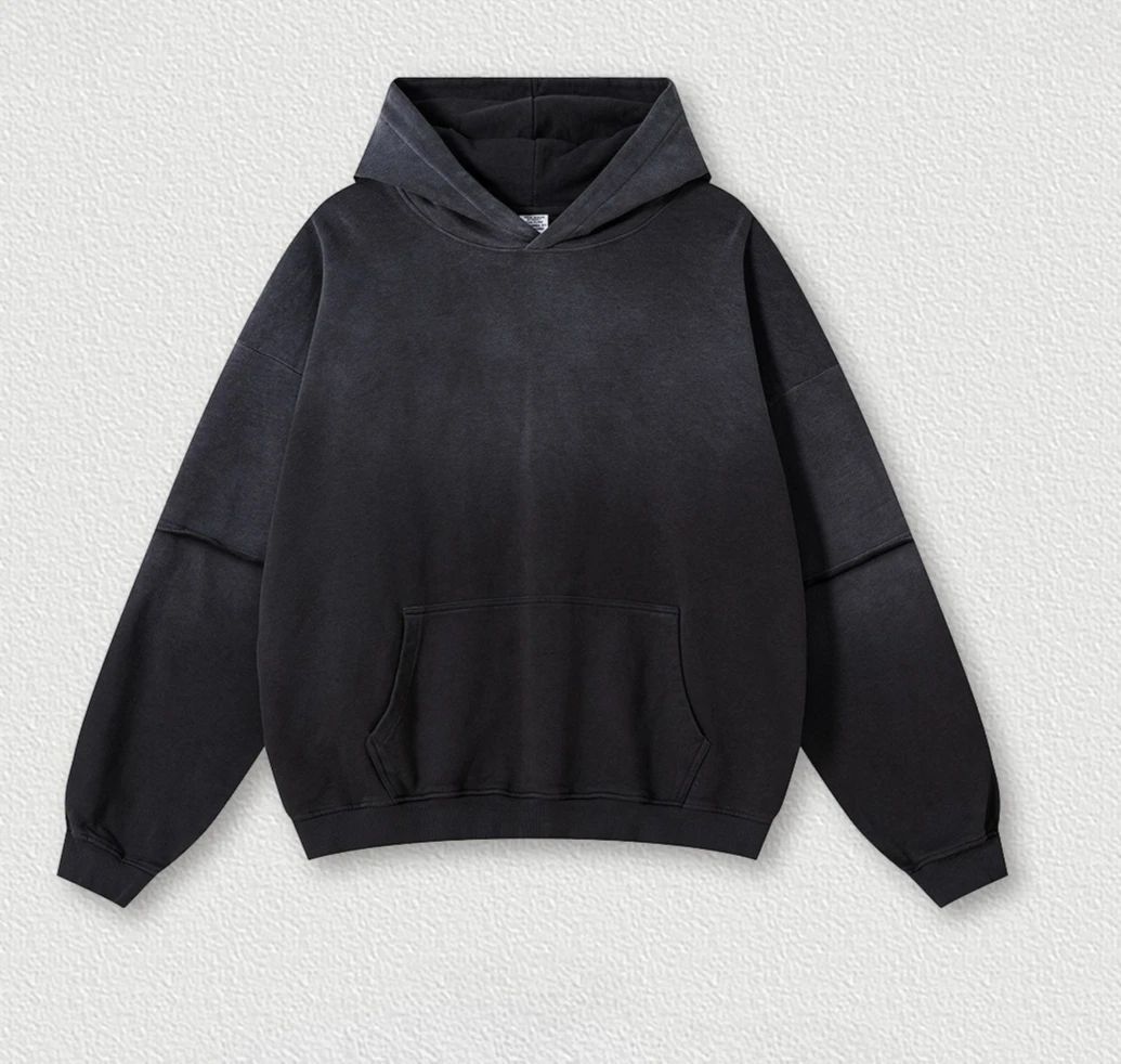 ชุดเซ็ตเสื้อสเวตเตอร์ผู้ชายสไตล์เรโทรพ่นสีขาวแบบวินเทจ ผ้าฝ้าย 100% หนัก 370 กรัม คอลเลคชั่นฤดูใบไม้ร่วง 2025 พร้อมกางเกงลำลองสีขาว