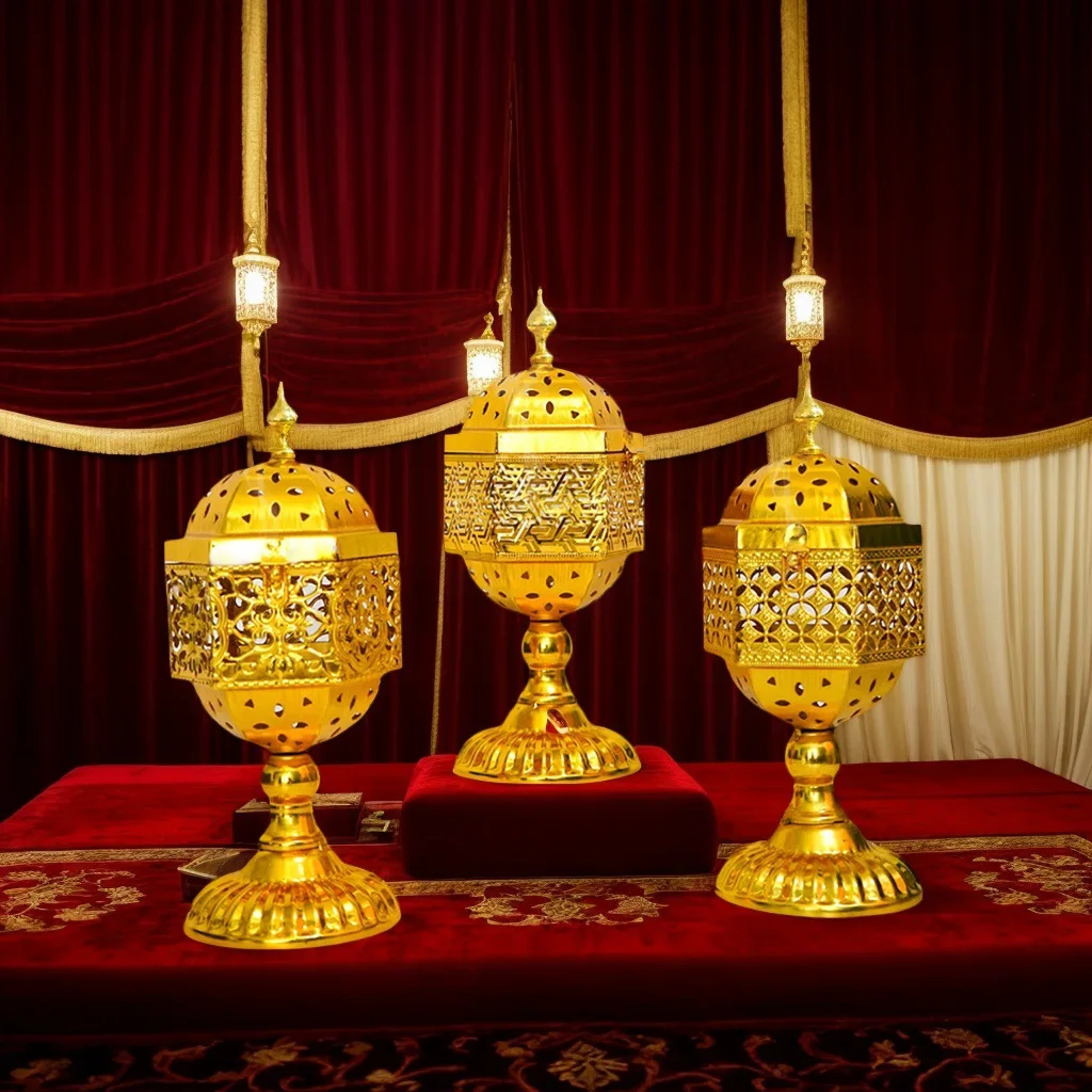 

Hot-selling Middle East Gold-plated Wrought Iron Exquisite Small Incense Burner Household Small Incense Burner Indoor Sandalwood