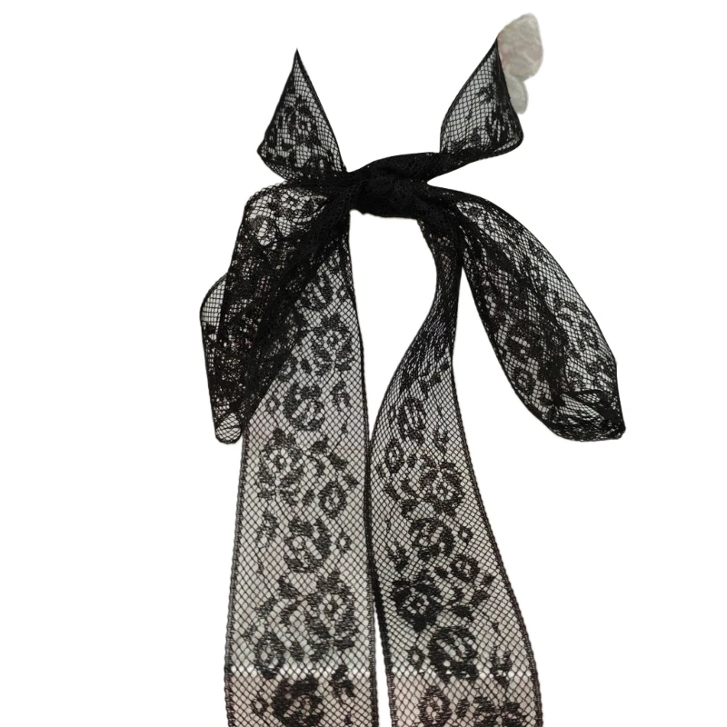 Рисунок 5 - Элегантный шарф-бабочка для женщин