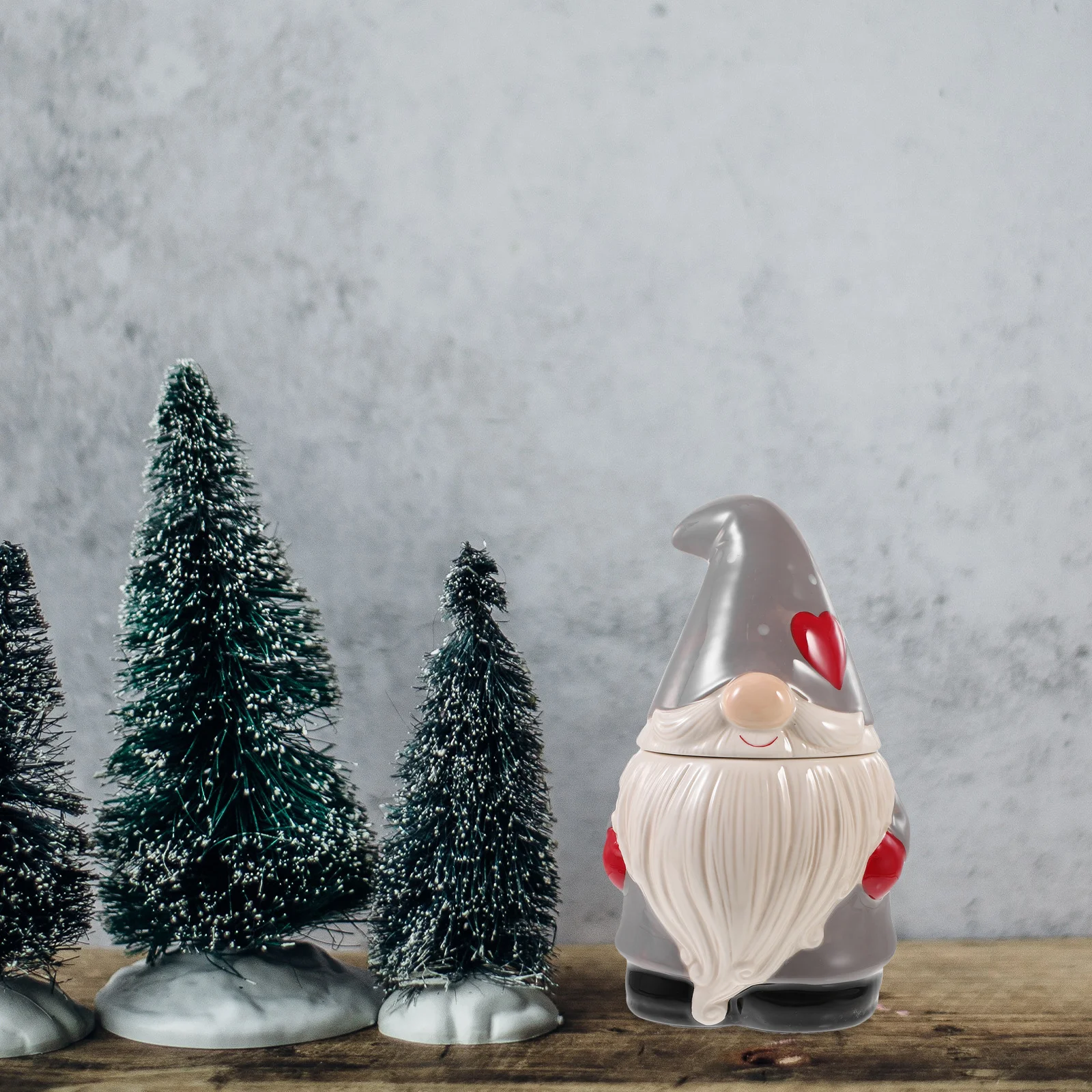 

Cartoon Christmas Storage Jar Ceramic Candy Canister for Biscuits Nuts Gels Balms Festive Table Decor Living Room Office