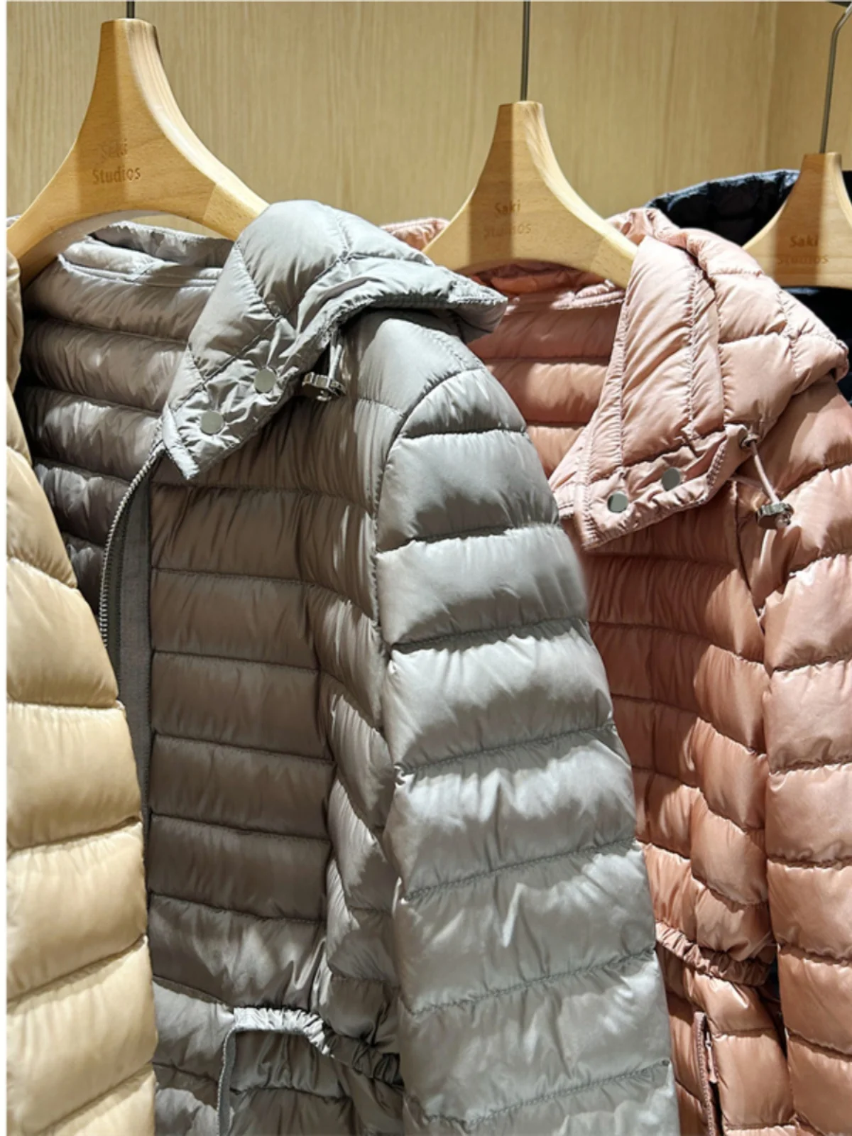 Light And Warm~ Thin down Jaet Can Be an Inner Wear ort Goose down Women's Winter Coat with Waist-Cinching Features