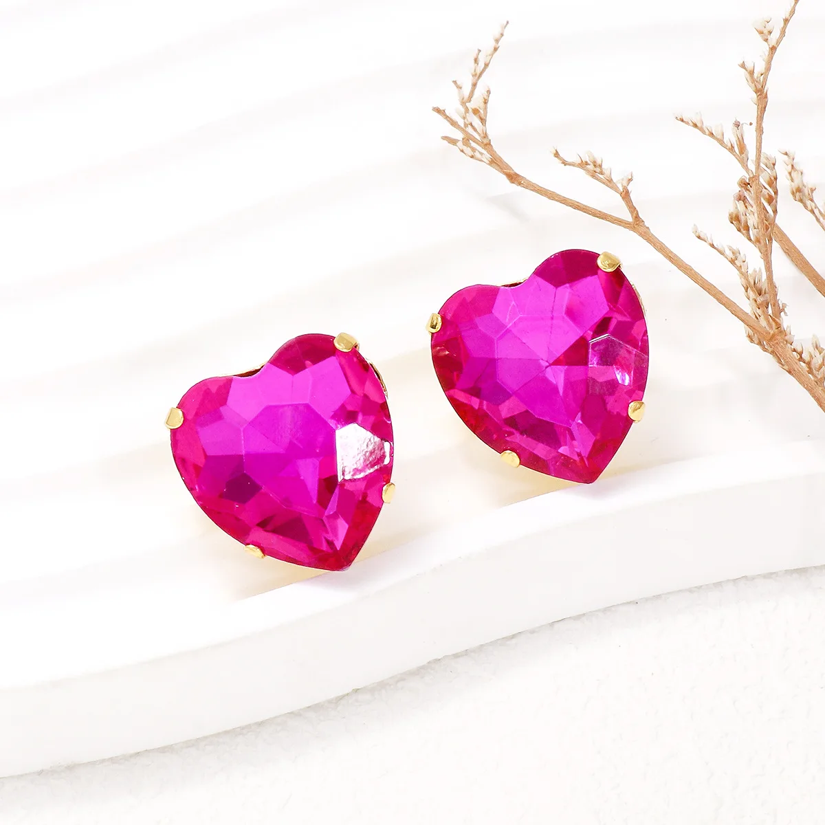 Fuchsia Pink Heart Rhinestone Crystal Stud Earring