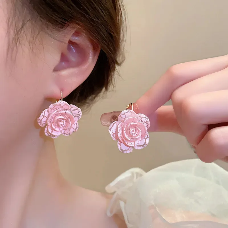 New Pink Flower Drop Earrings for Women Trendy Crack Resin Blooming Camellias Dangle Earrings Wedding Party Elegant Jewelry Gift