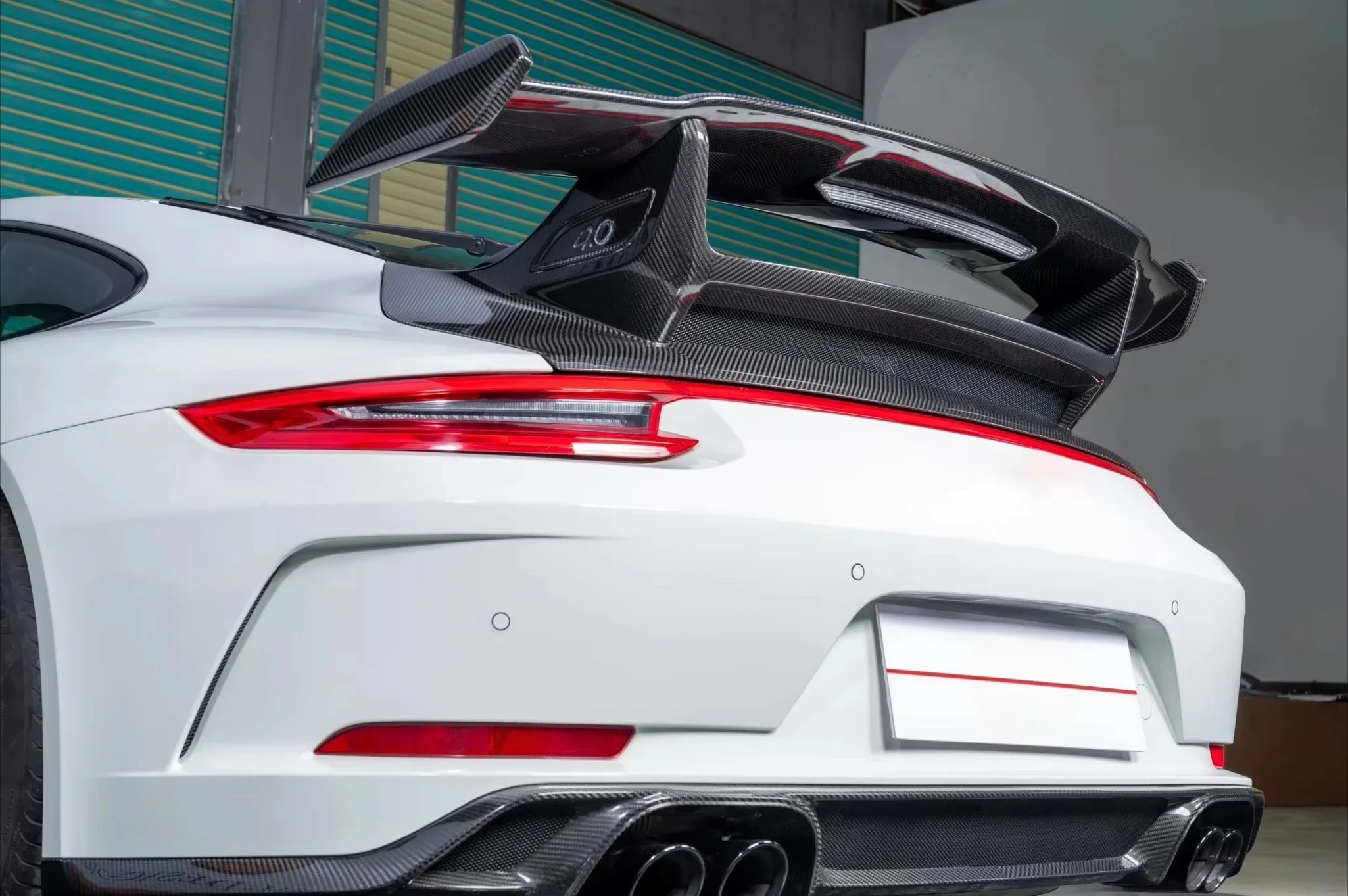 KM GT3 Premium Carbon Fiber High Quality Wing Shaped Spoiler with Easy Installation for  Carrera 991 GT3 Rear Bumper
