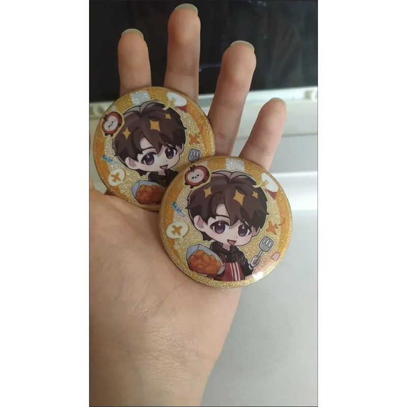 2 قطعة/الوحدة لطيف لعبة الكرتون الحب والمساحة العميقة شارة Caleb شيا Yizhou 58 مللي متر أنيمي بروش دبوس تأثيري شارة اكسسوارات للملابس #4