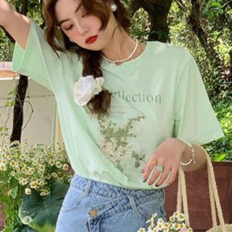 Flowers T-shirts Women Vintage Summer New Female Tops Korean Style Streetwear Simple All-match Baggy Gentle Artsy Girlish Trendy