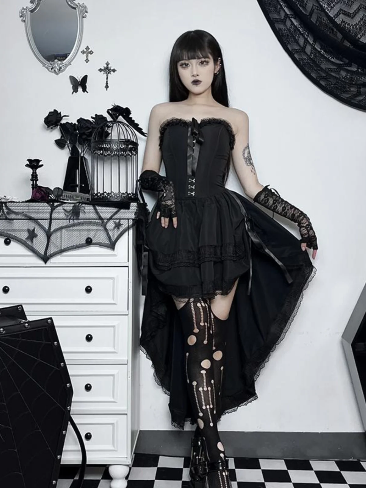 Gothic-Lolita-Halloween-Kostüm, tailliert, sexy Dr. Long Sve One-Shoulder-Rock, romantische Festival-Kleidung