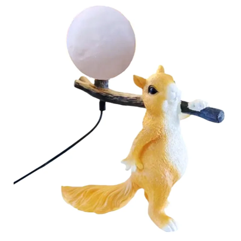 

AB46-Resin Squirrel Mini LED Night Light Children's Room Table Lamp Animal Squirrel Desk Lamp Bedside Lamp Home Decor US Plug Du