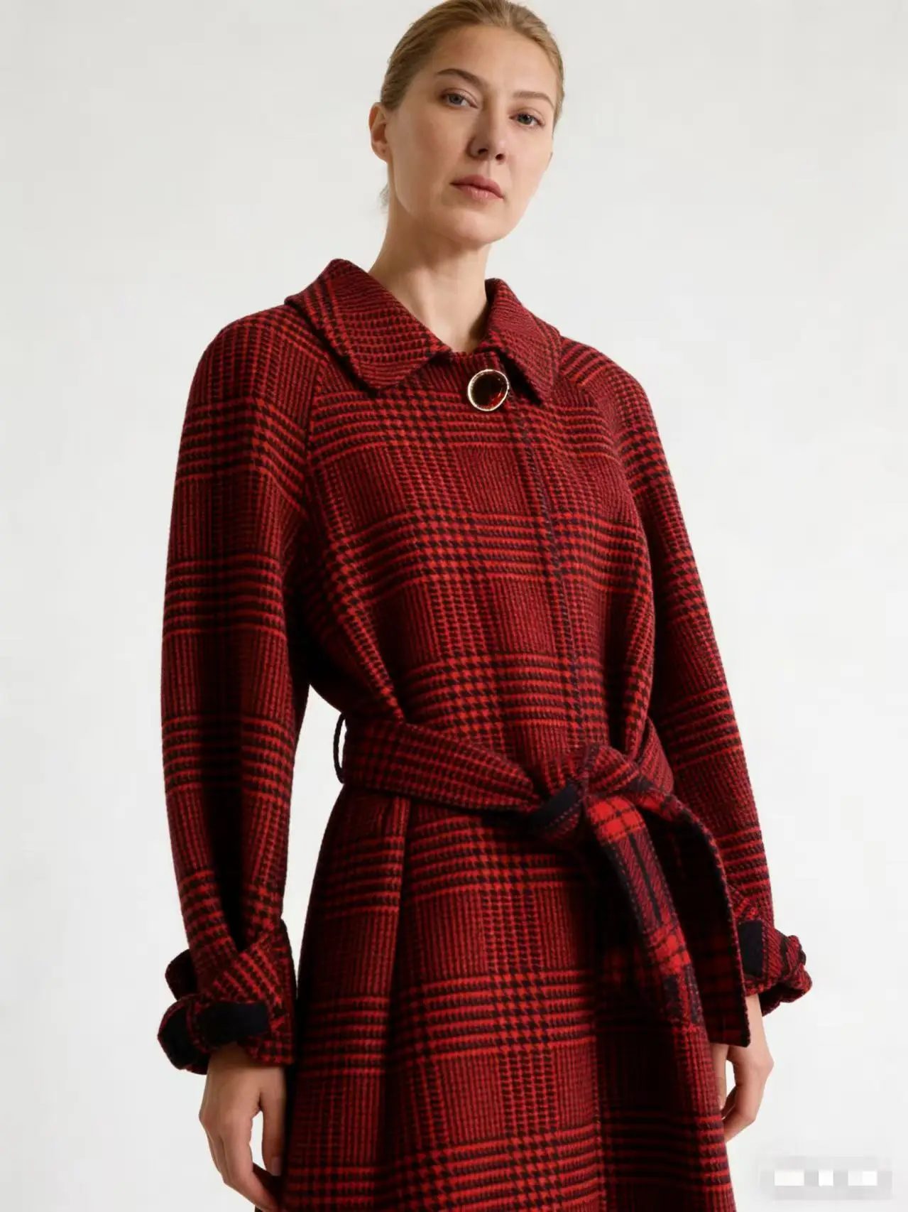 

Red Plaid Wool Coat with Waist-Defining Belt and Lapel Collar Retro-Inspired Winter Elegance in Wool Coats
