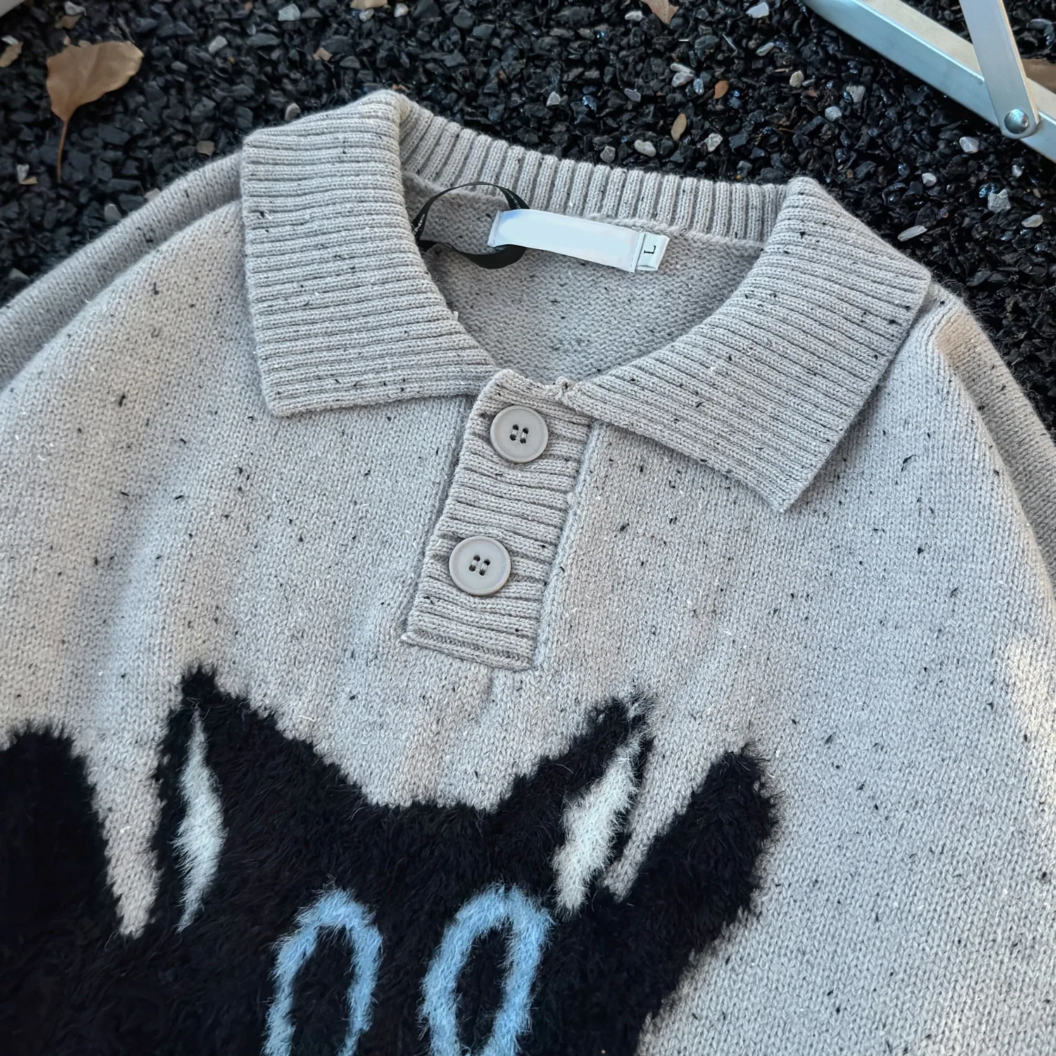 

Retro cat jacquard polo collar sweater for men in autumn and winter, loose and casual, soft and lazy knit sweater trend