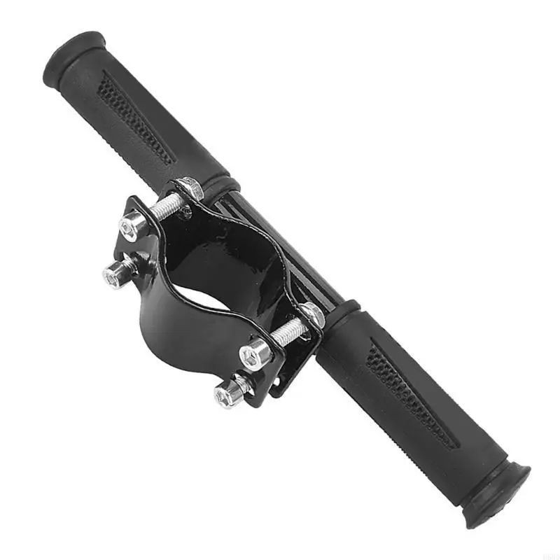 As crianças da scooter elétrica lidam