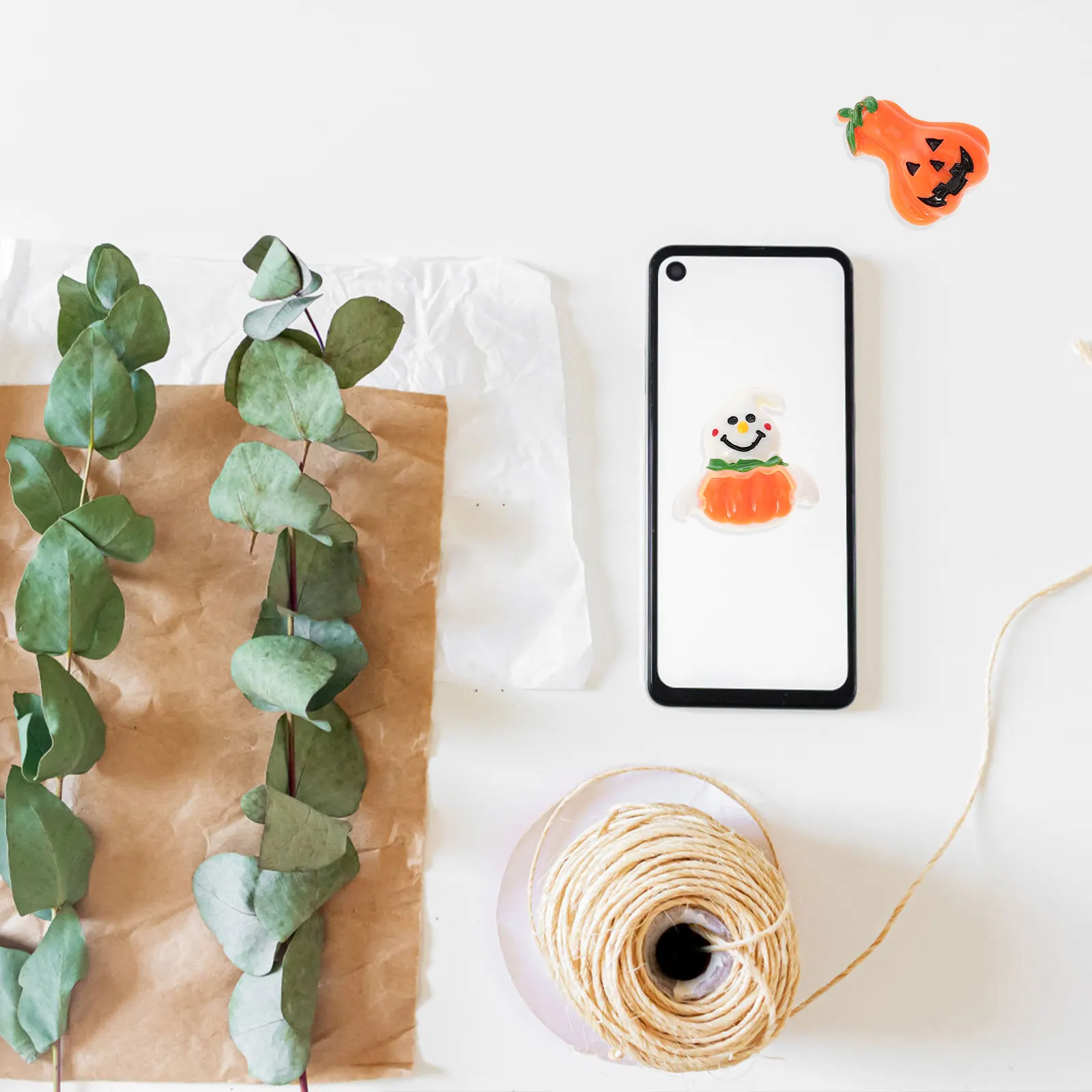 

24pcs Halloween Theme Resin Flatback Cabochons Mixed Colors Diy Craft Hair Accessories Jewelry Decor Party Favours Phone Case