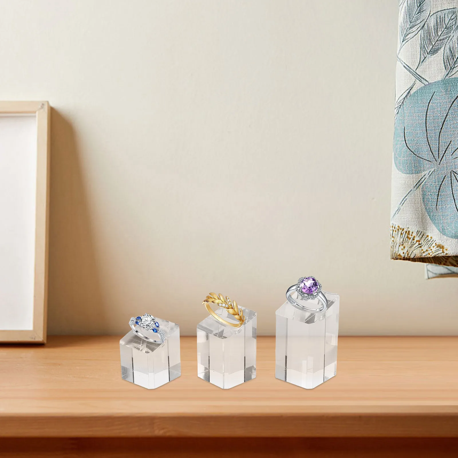 

3Pcs Elegant Acrylic Portable and Stylish Jewelry Stand for Home and Business Trips Jewelry Photography Props