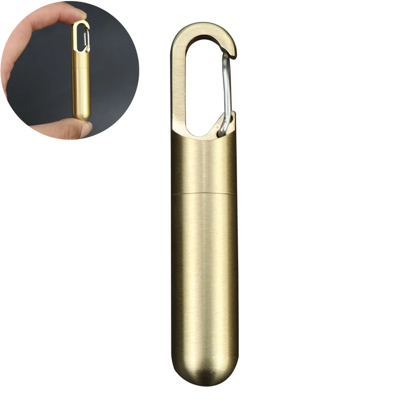 Mosiężne wodoodporne pudełko do przechowywania Przenośna mini kapsułka z zamkniętą klamrą Camping Piesze wycieczki Pierwsza pomoc Wisiorek Podróżowanie Outdoor Pill Case Narzędzia