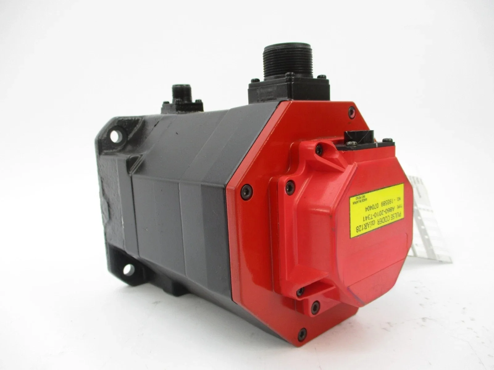 

Совершенно новый A06B-0162-B175 A06B-0162-B174 A06B-0153-B075 A06B-0152-B177 A06B-0152-B077 Поставщик сервопривода Гарантия 1 год