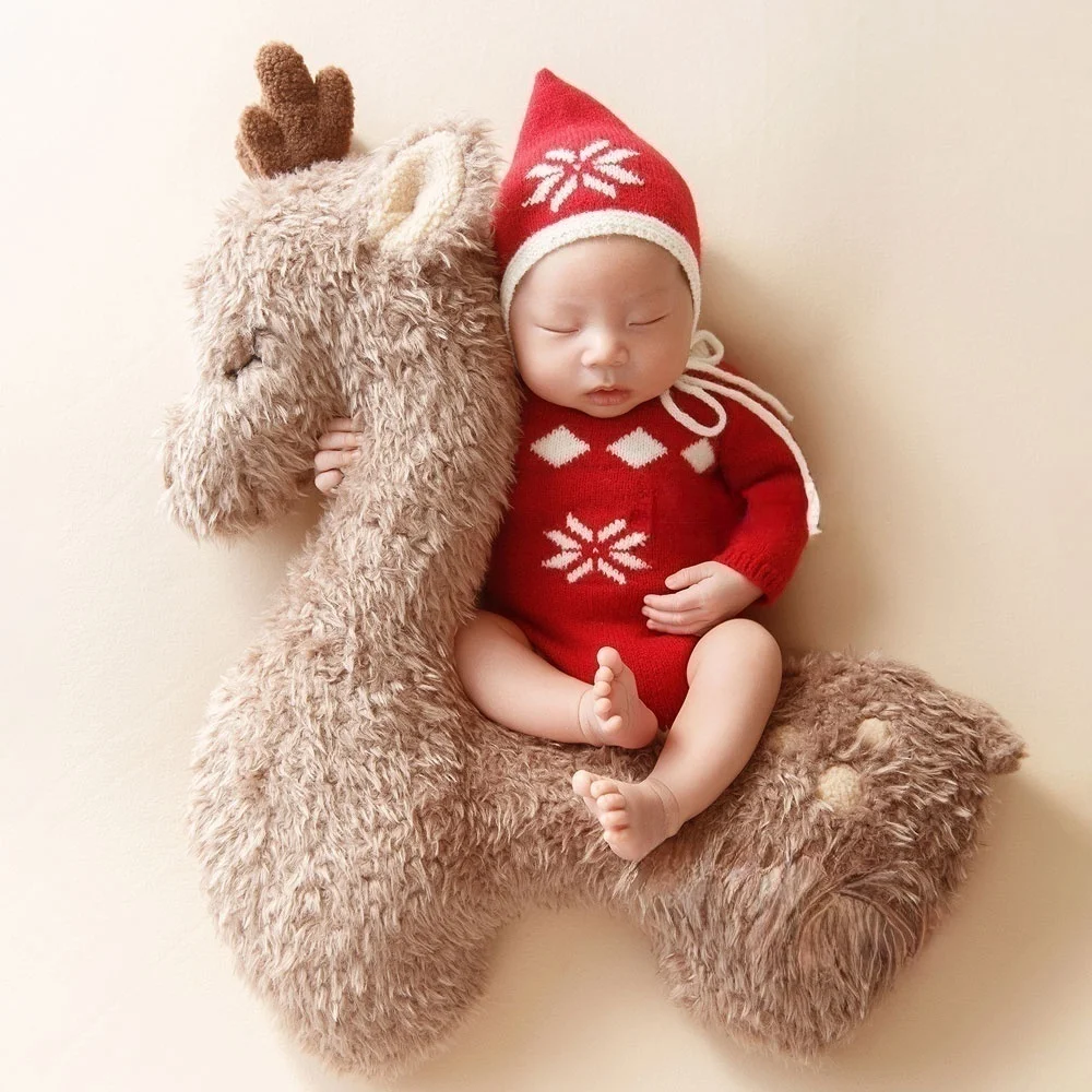 Newborn Baby Photography Props Plush Animal Deer Doll Posing Pillow Baby Christmas Hat Romper For Shooting Infant Photo Suit