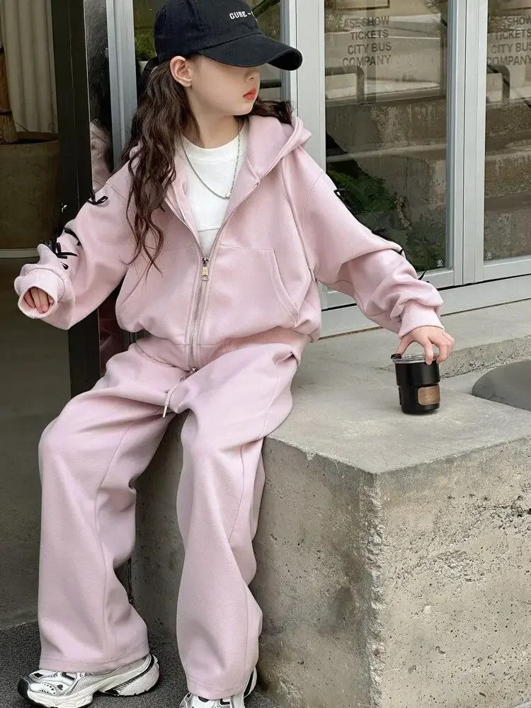 Mädchen-Trainingsanzug mit Kapuze und Schleifendetail – zweiteiliges Outfit im koreanischen Stil mit langärmeliger Jacke und Hose für größere Kinder. – Detail 18