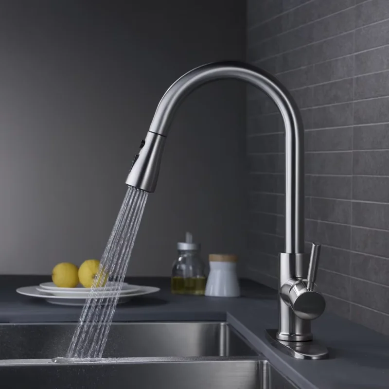 

Classic pull-out faucet with three speed settings, simple and efficient, suitable for home kitchen use